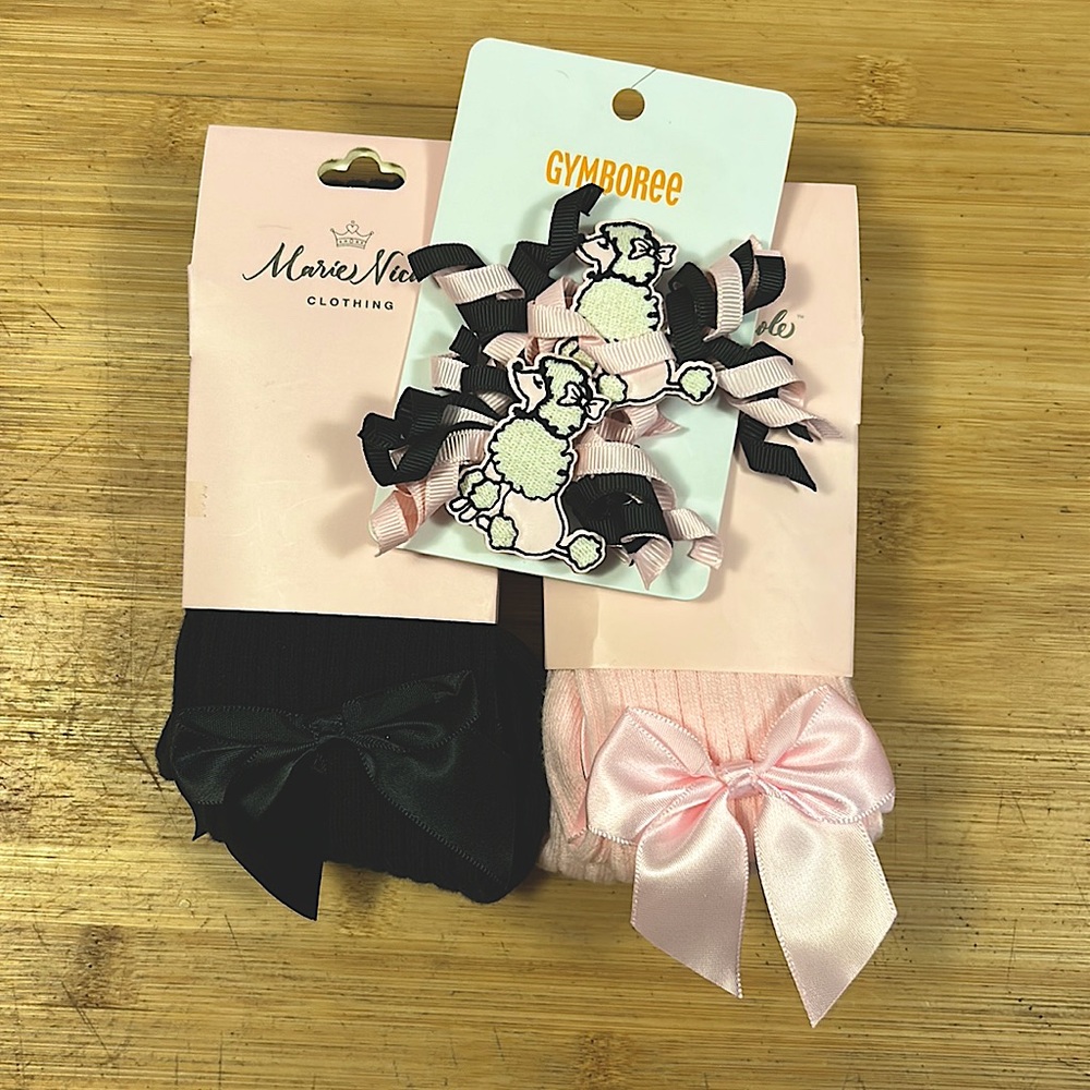 Toddler girls stockings and hair clips set